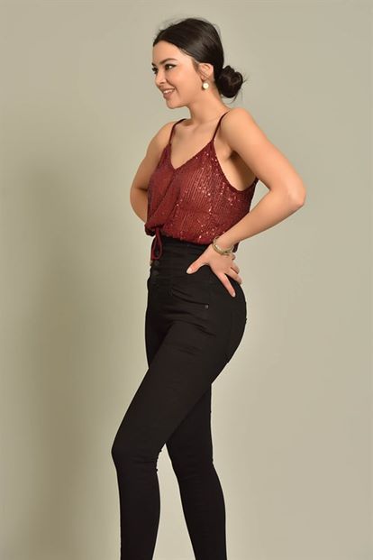 Bordo İp Askılı Pul Payet Bluz