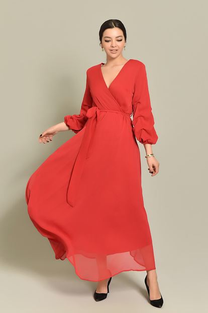 Kırmızı Kolları Büzgülü Uzun Şifon Elbise