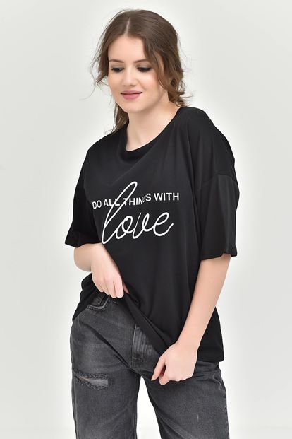 Siyah Bisiklet Yaka Baskili Tişört