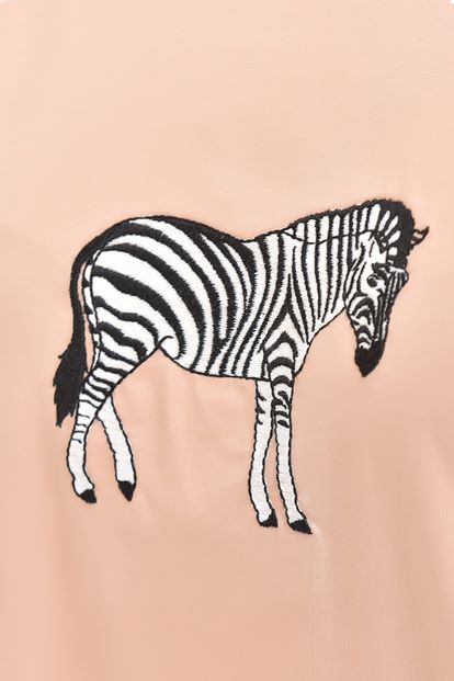 Ekru Zebra Nakışlı Tişört