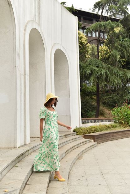 Karen Long Neck Green Floral Patterned Dress