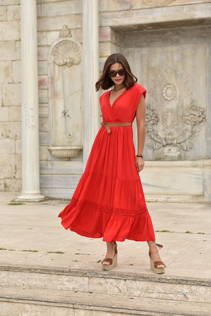 Kırmızı Kruvaze Yaka Kemerli Elbise