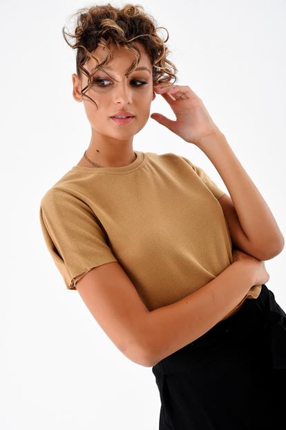 Taba Shoulder Detailed Crop Knitted T-Shirt