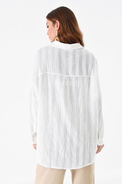 Beyaz Desenli Uzun Kollu Gömlek