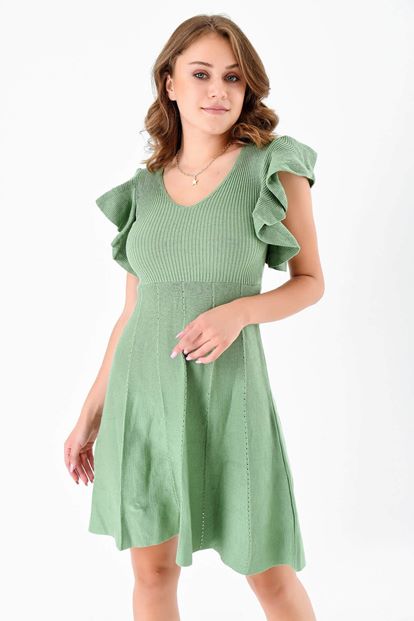 Yeşil Kollari Volanli Triko Elbise