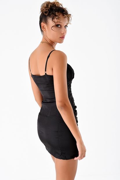 Detailed mini dress with black rope suspension