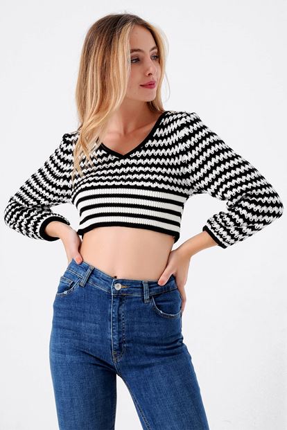 Black and White Knitwear Sweater