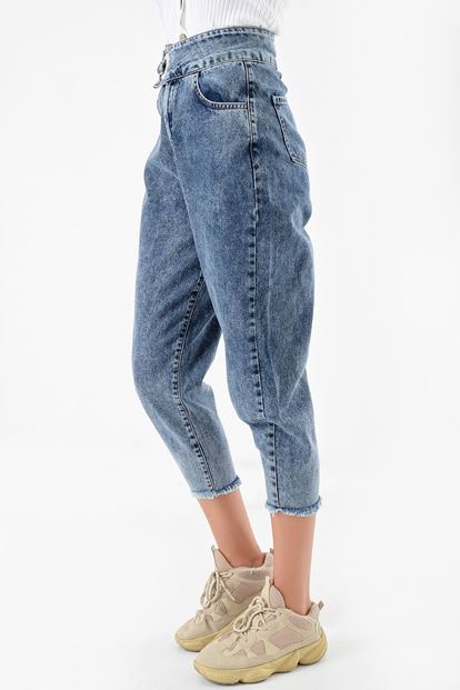 Mavi Kemerli Kot Pantolon