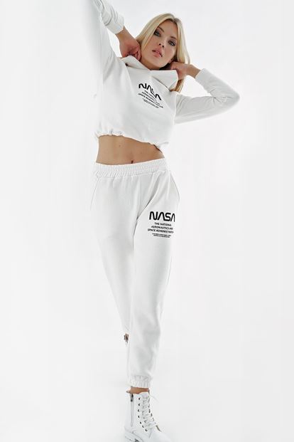 Beyaz Nasa Baskili Polarli Eşofman Takımi