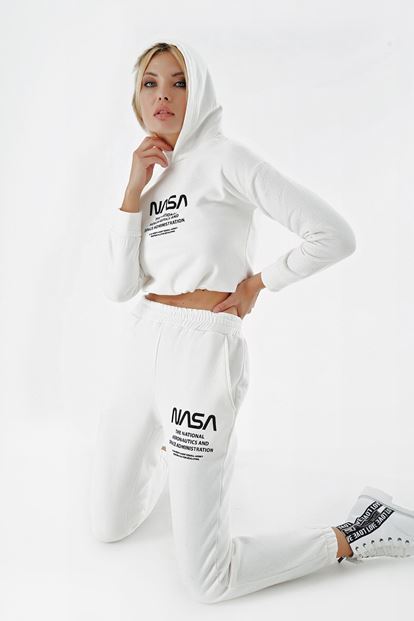 Beyaz Nasa Baskili Polarli Eşofman Takımi