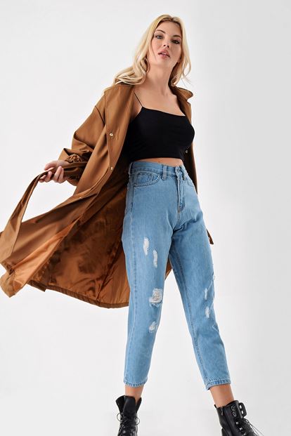 Mavi Yırtık Detayli Mom Jean Pantolon