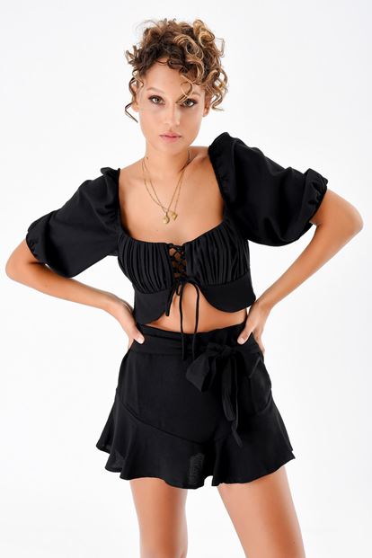 Siyah Önden Bagcikli Crop Bluz