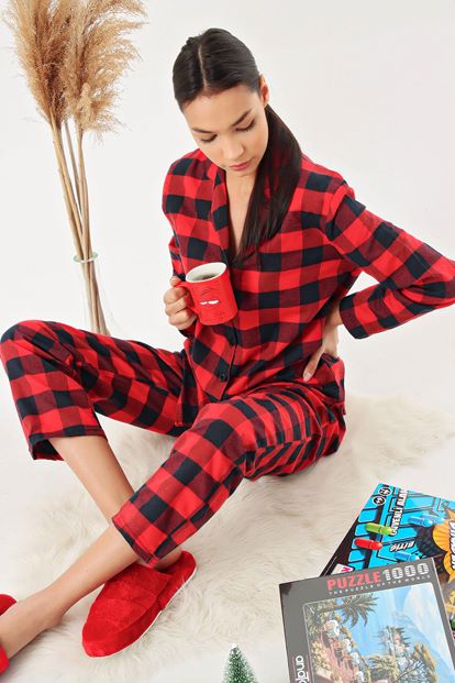 Kırmızı Ekose Desenli Pijama Takımı