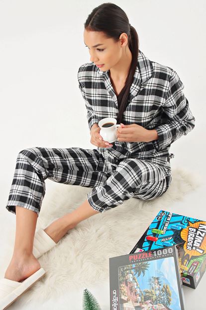 Siyah Ekose Desenli Pijama Takımi
