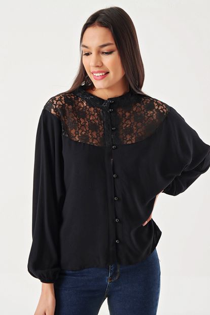 Siyah Güpür Detayli Gömlek