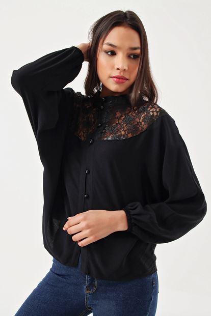 Siyah Güpür Detayli Gömlek