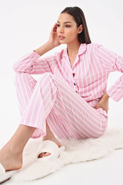 Pink-striped pajamas suit