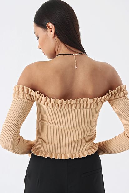 Cream shoulder frilled blouses Knitwear