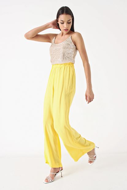 Yellow Pants & Sequins Tops Team