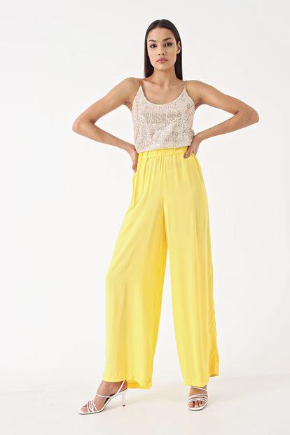 Yellow Pants & Sequins Tops Team