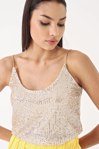 Yellow Pants & Sequins Tops Team