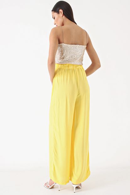 Yellow Pants & Sequins Tops Team