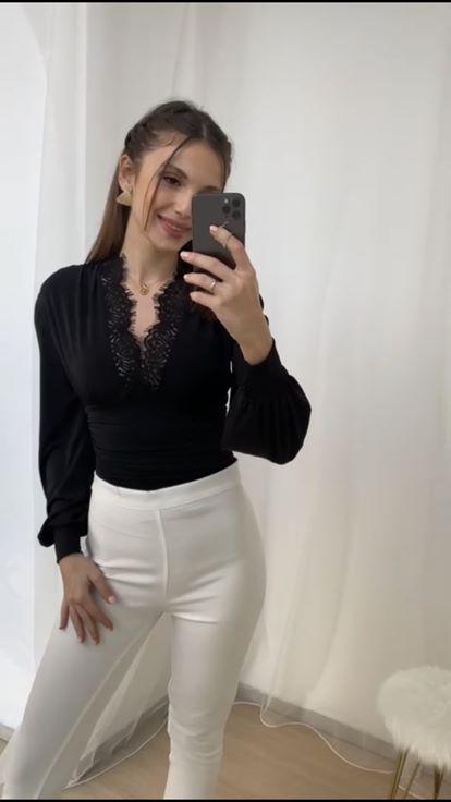 Siyah Çitçitli Dantel Detay Bluz