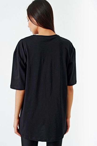 Siyah Baski Detay Tişört