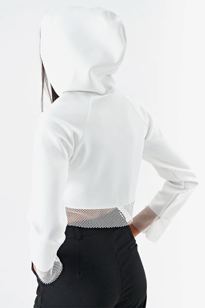 File Detail Crop White Hooded Sweater