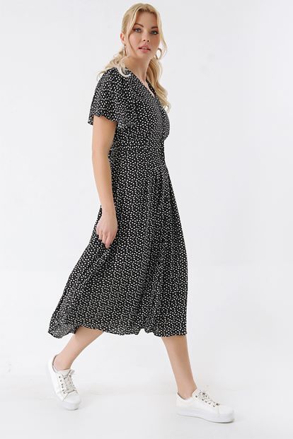 Siyah Kalp Desenli Gömlek Elbise