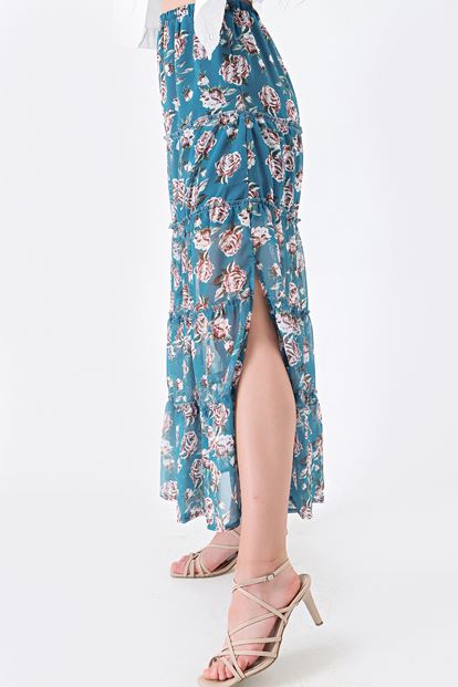 Green floral patterned chiffon tearing skirt