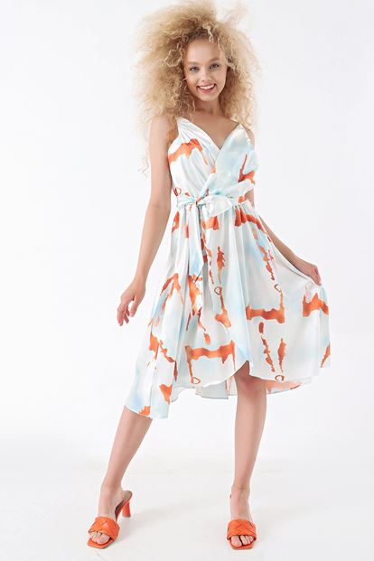 Green rope hanging dress