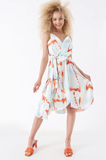 Green rope hanging dress