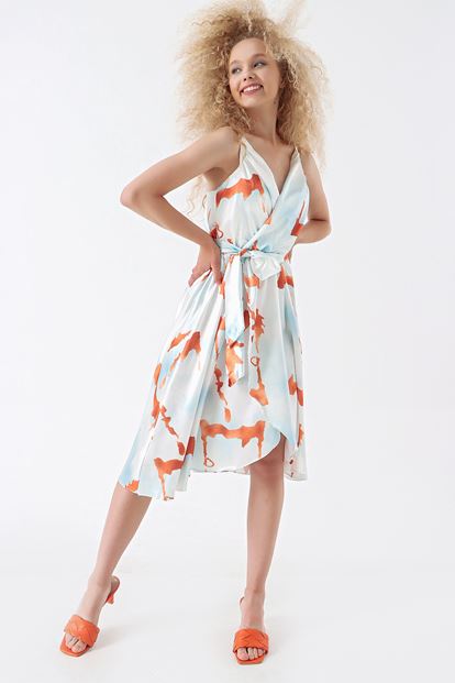 Green rope hanging dress