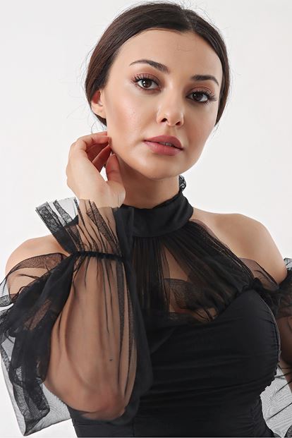 Siyah Tül Detay Mini Boy Elbise