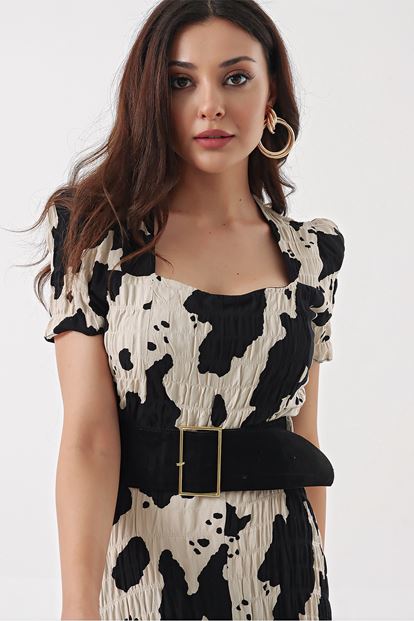 Cream paint pattern arched dress