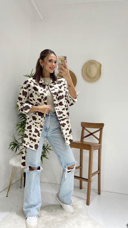 Krem Boya Desenli Çeket