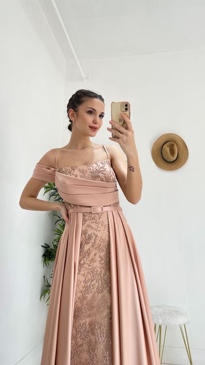 Powder Rope Hanger Circle Evening Dress