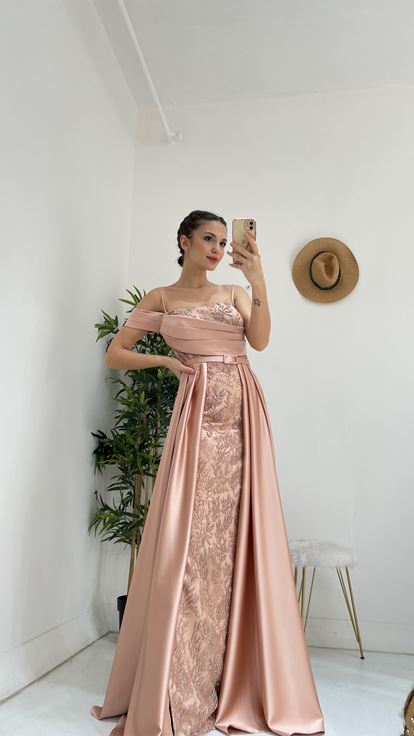 Powder Rope Hanger Circle Evening Dress