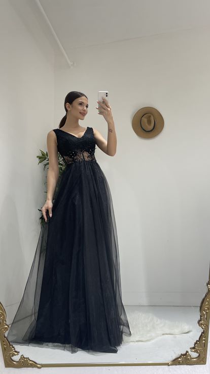 Siyah Dantel Uzun Tül Abiye Elbise