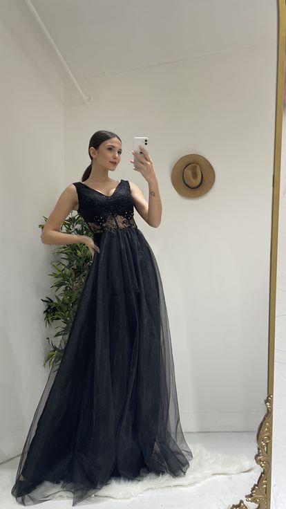 Siyah Dantel Uzun Tül Abiye Elbise