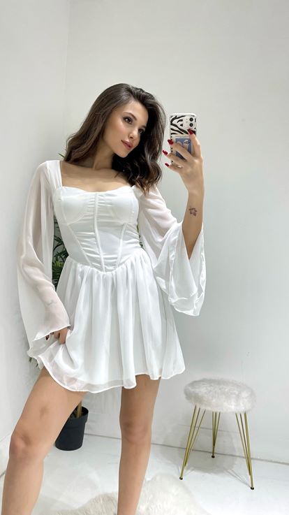 Beyaz Göğüs Kısmı Saten Şifon Mini Elbise