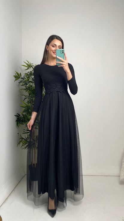 Siyah Beli Dantel Üzeri Simli Uzun Tül Abiye Elbise