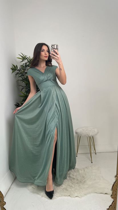 Vestido de noche de tul brillante sin mangas con cuello cruzado verde menta