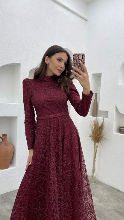 Bordo Kemerli Simli Tesettür Abiye Elbise