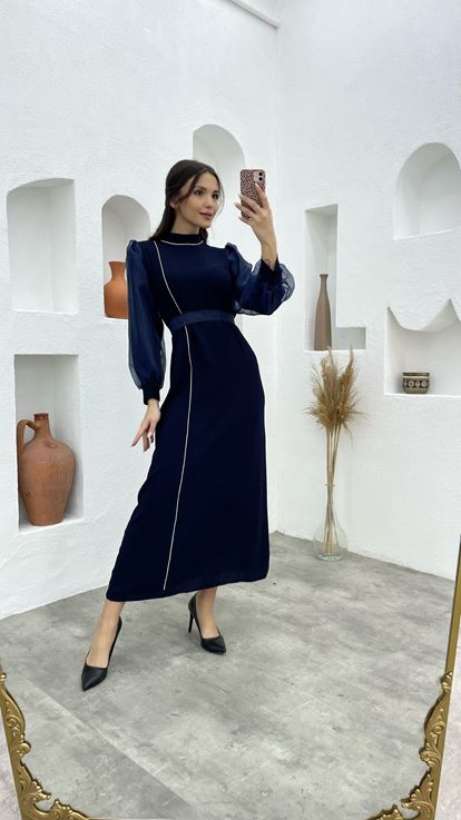 Lacivert Kolları Tül Tas Detay Kuşaklı Tesettür Abiye Elbise