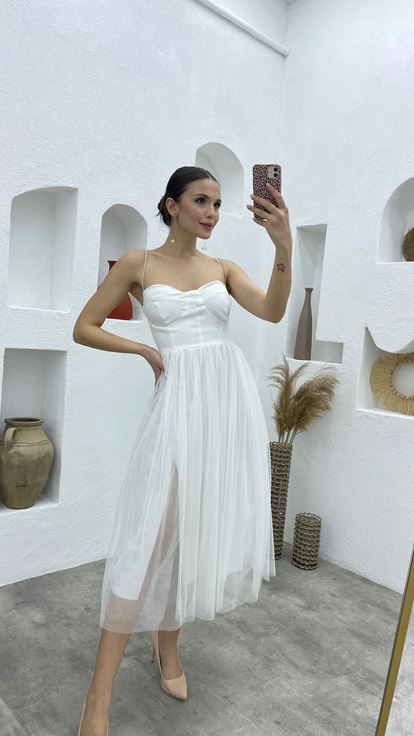 Beyaz İp Askılı Tül Abiye Elbise