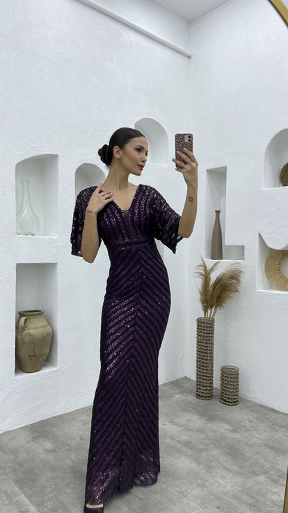 Plum Sequined V-Neck Long Evening Dress