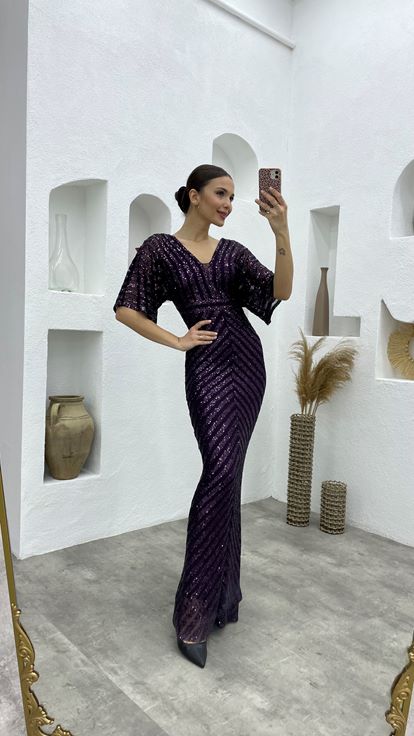 Plum Sequined V-Neck Long Evening Dress