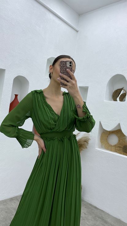 Yeşil Piliseli Şifon Elbise